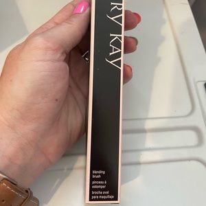 Mary Kay NIB Blending Brush